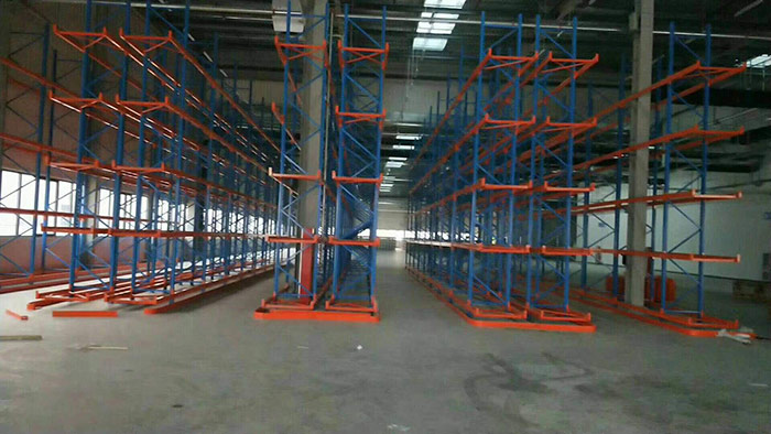 货架安装完毕效果